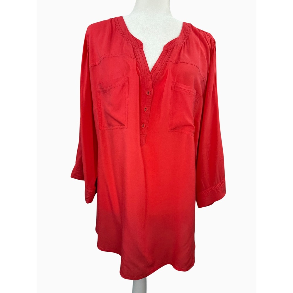 Torrid Women's Size 3 3X Red 100% Rayon Tunic Blouse Roll Tab Sleeve Plus Size